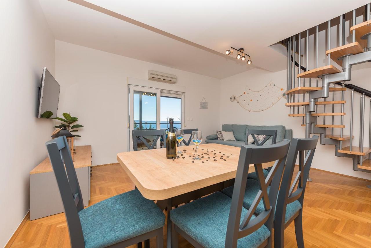Deluxe 3 Bedroom Apartment With Sea View Baška Voda Kültér fotó
