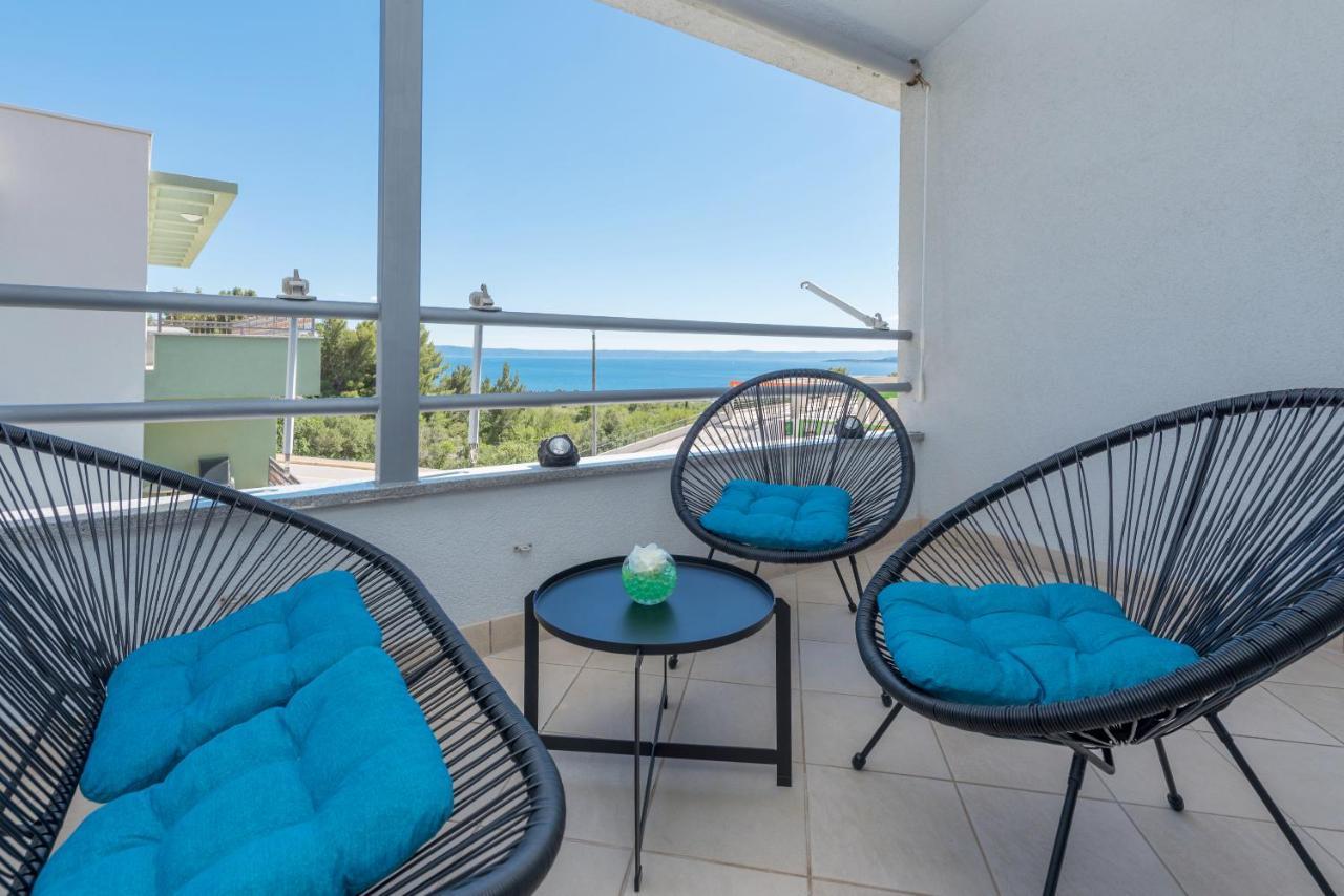 Deluxe 3 Bedroom Apartment With Sea View Baška Voda Kültér fotó