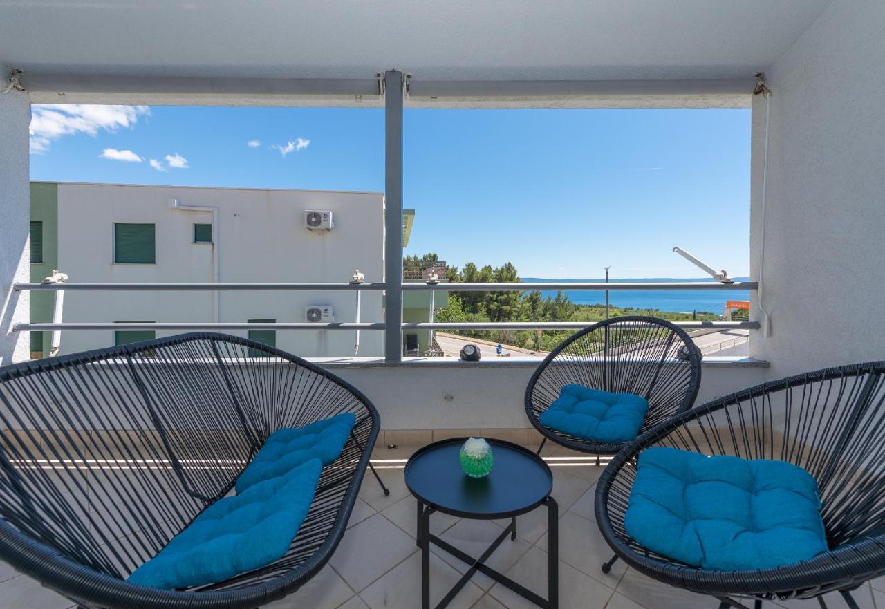 Deluxe 3 Bedroom Apartment With Sea View Baška Voda Kültér fotó